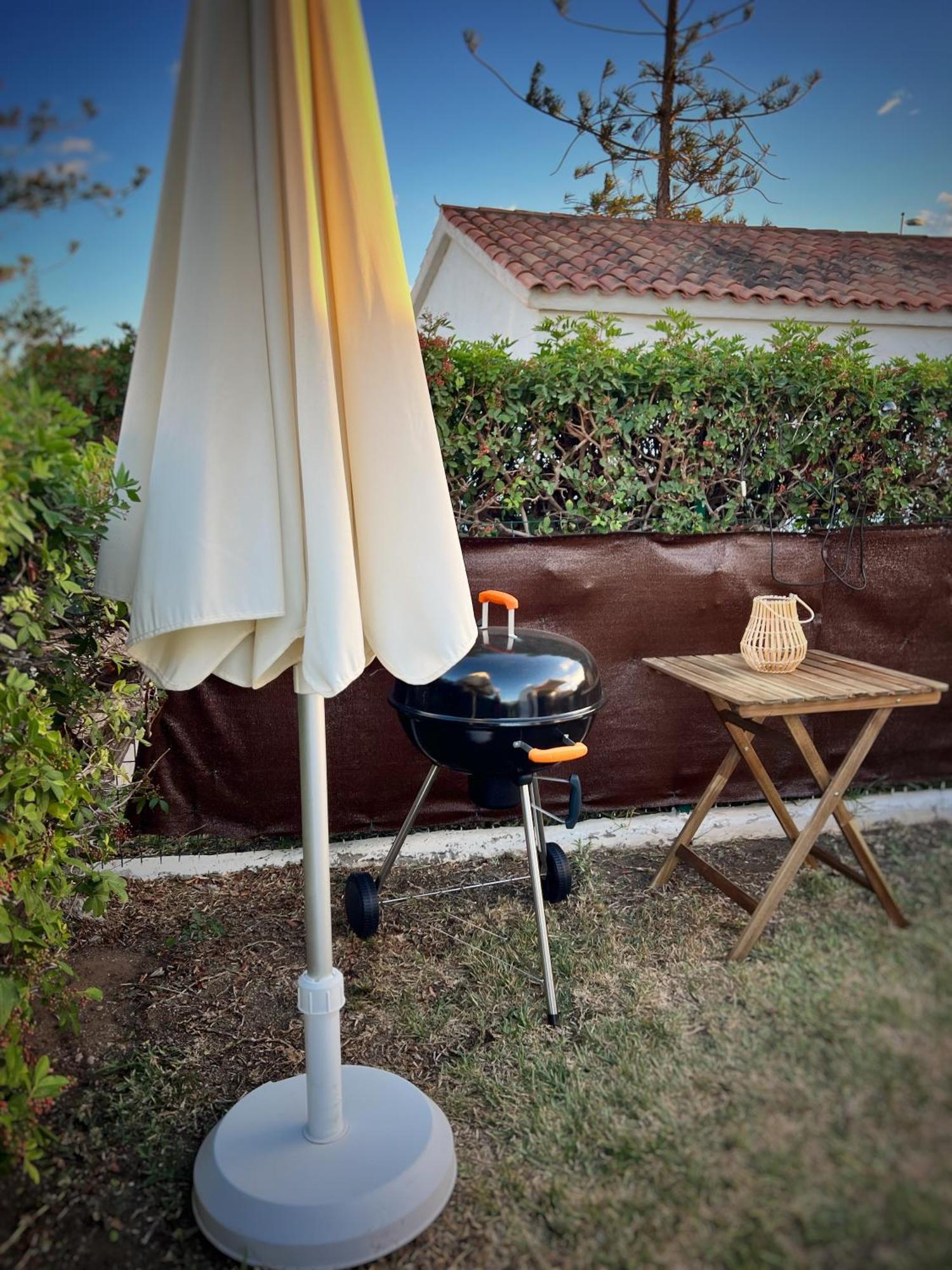 Buzzstays: 1-Bed Bungalow, Garden, Near Yumbo & Beach Maspalomas  Exterior foto