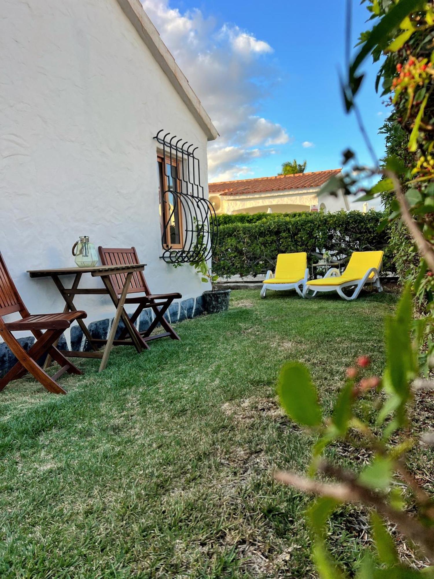 Buzzstays: 1-Bed Bungalow, Garden, Near Yumbo & Beach Maspalomas  Exterior foto